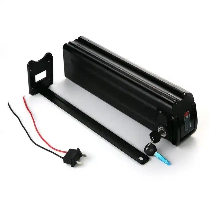 36V Pesce d'argento Potente 10s6p 10s5p Batteria agli ioni di litio Con USB Black Silverfish Stile E-Bike Batteria